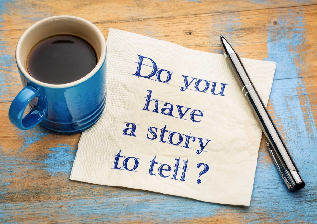 Ein Zettel mit der Aufschrift: Do you have a story to tell?